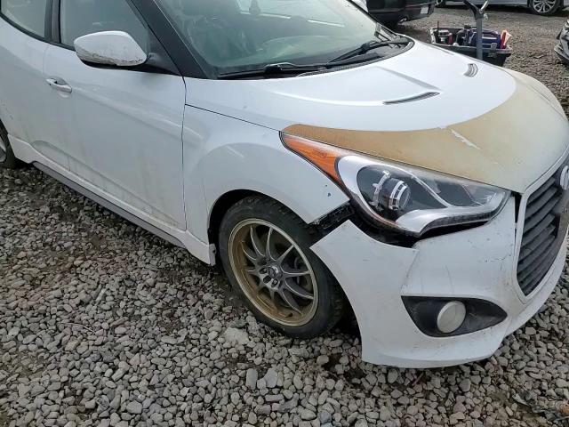2014 Hyundai Veloster - Image 10