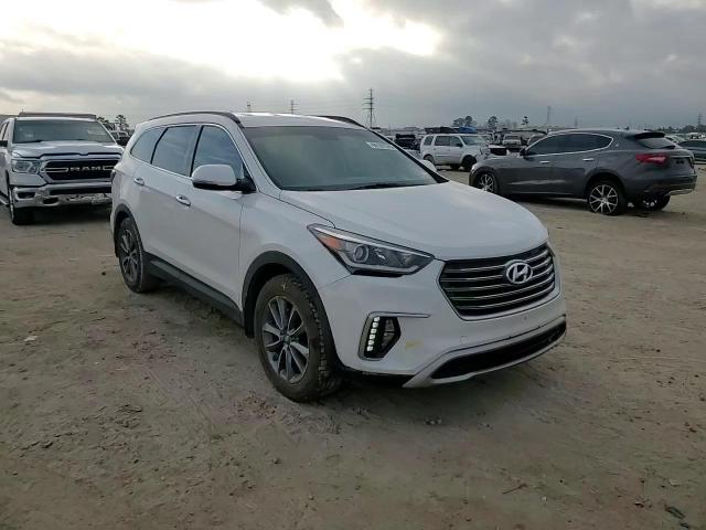 2019 Hyundai Santa Fe - Image 11