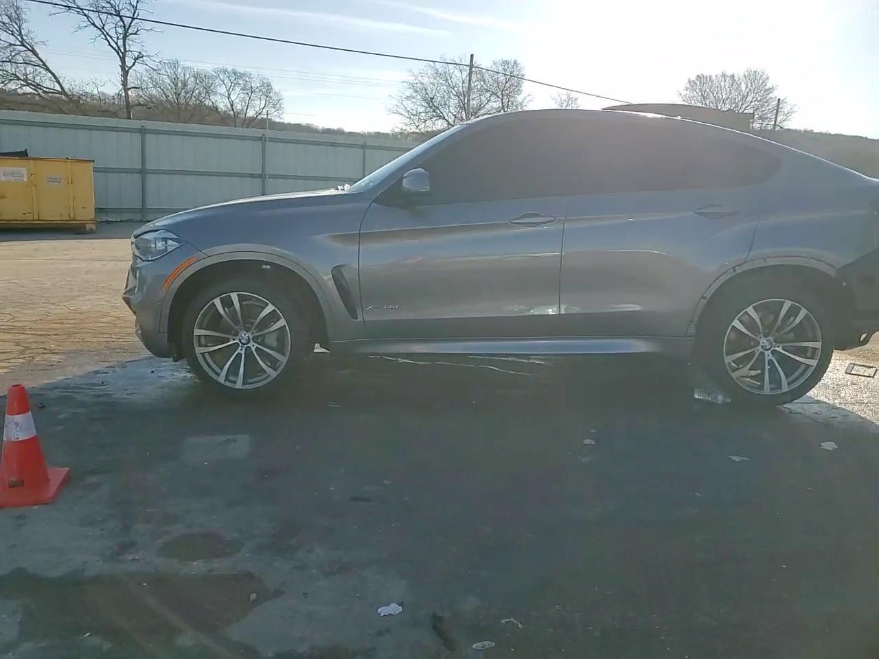 Фото: 5UXKU6C50J0W39048