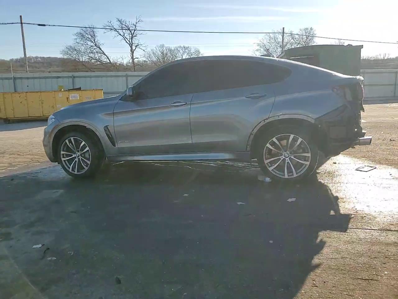 Фото: 5UXKU6C50J0W39048