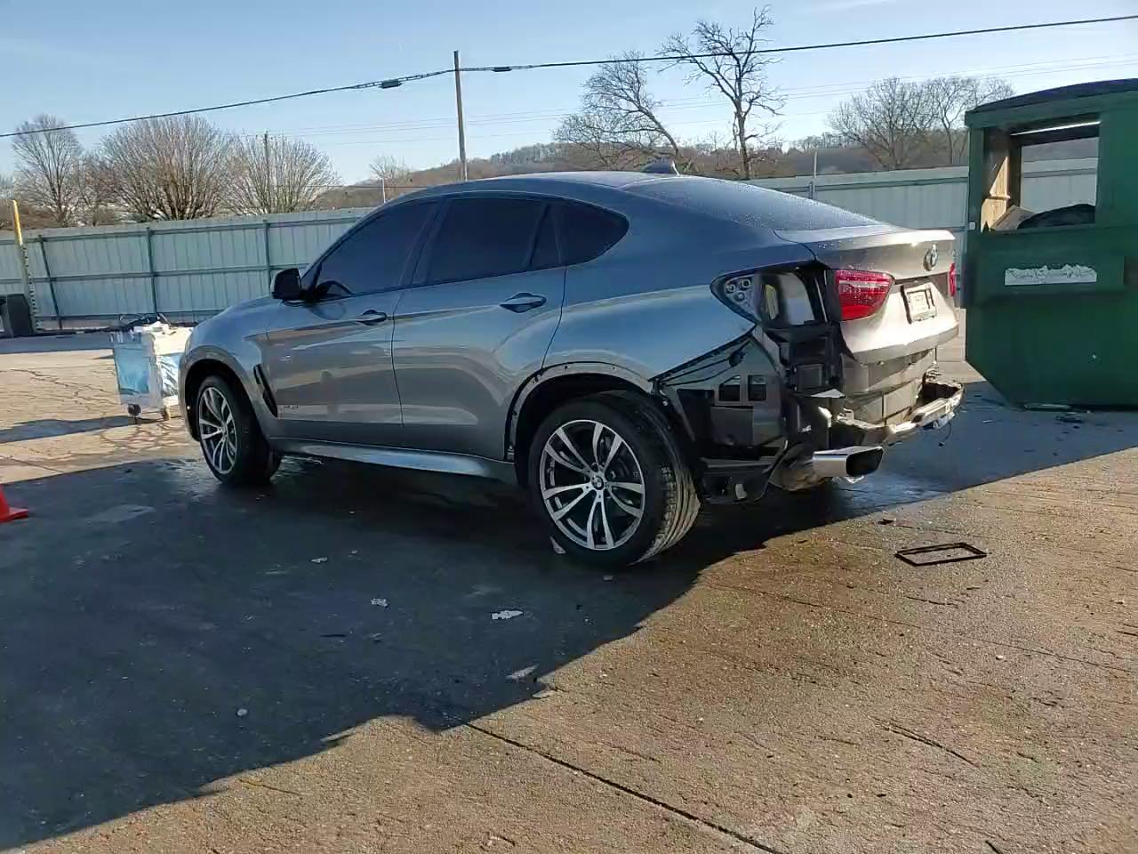 Фото: 5UXKU6C50J0W39048