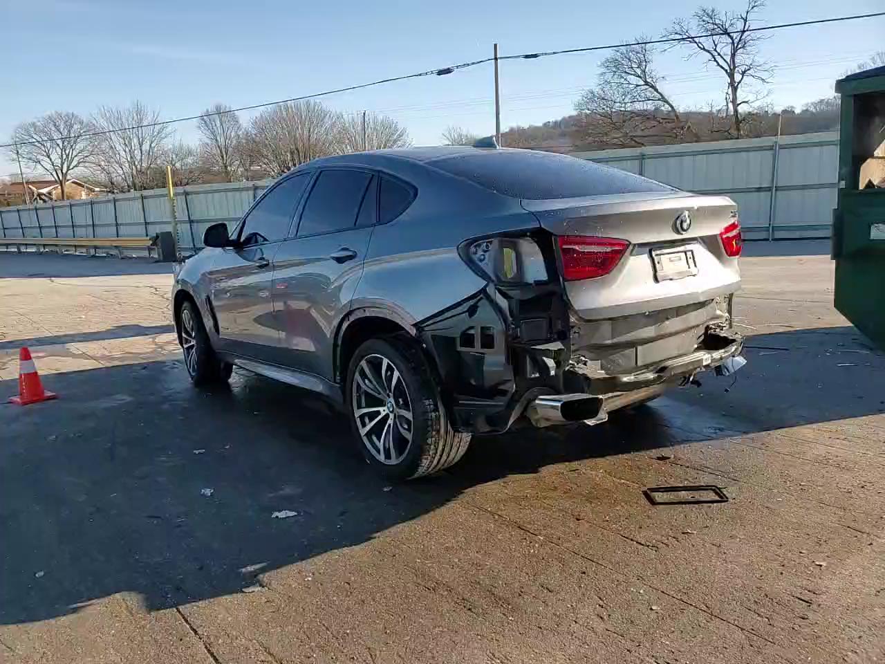 Фото: 5UXKU6C50J0W39048