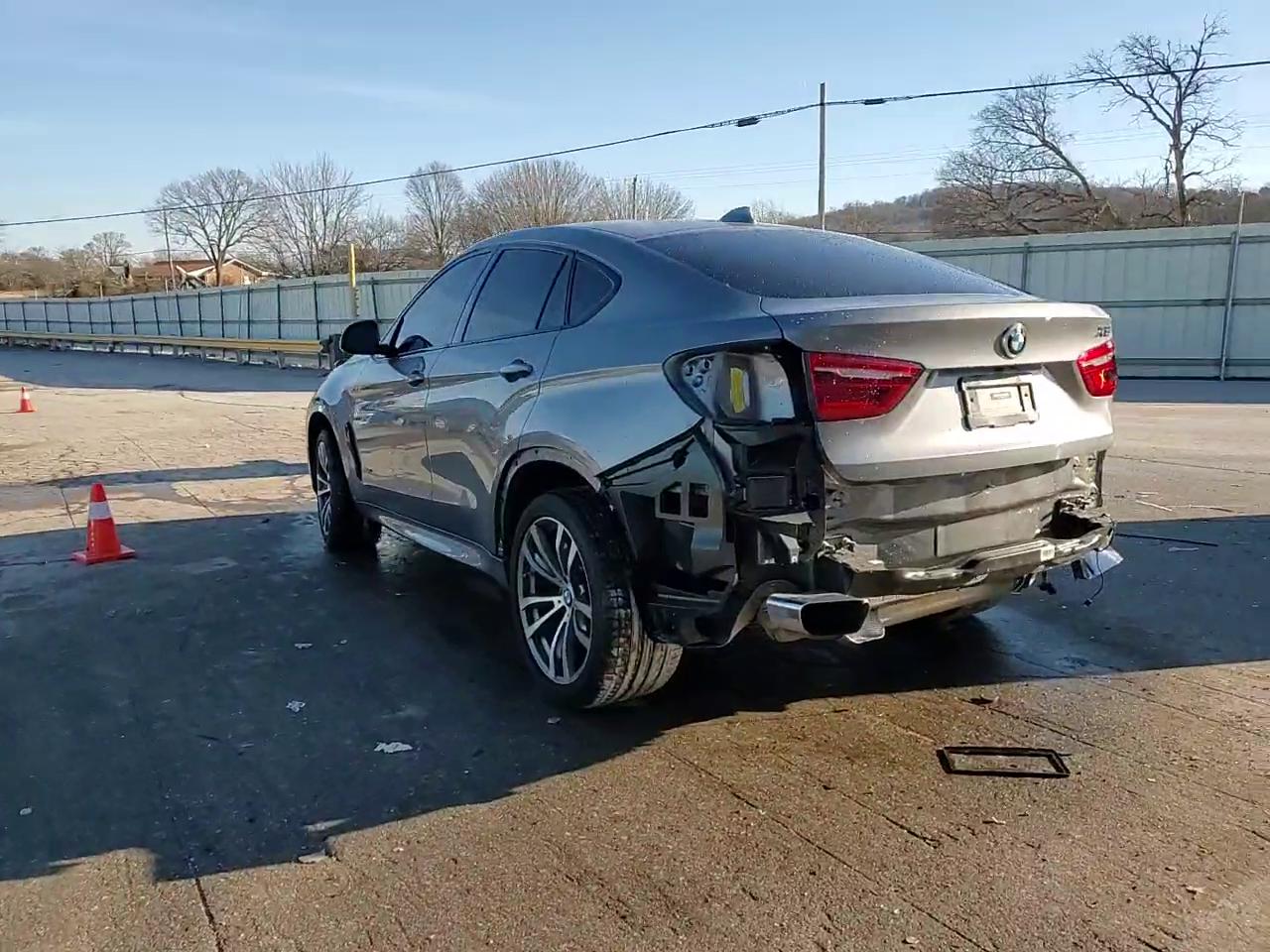 Фото: 5UXKU6C50J0W39048