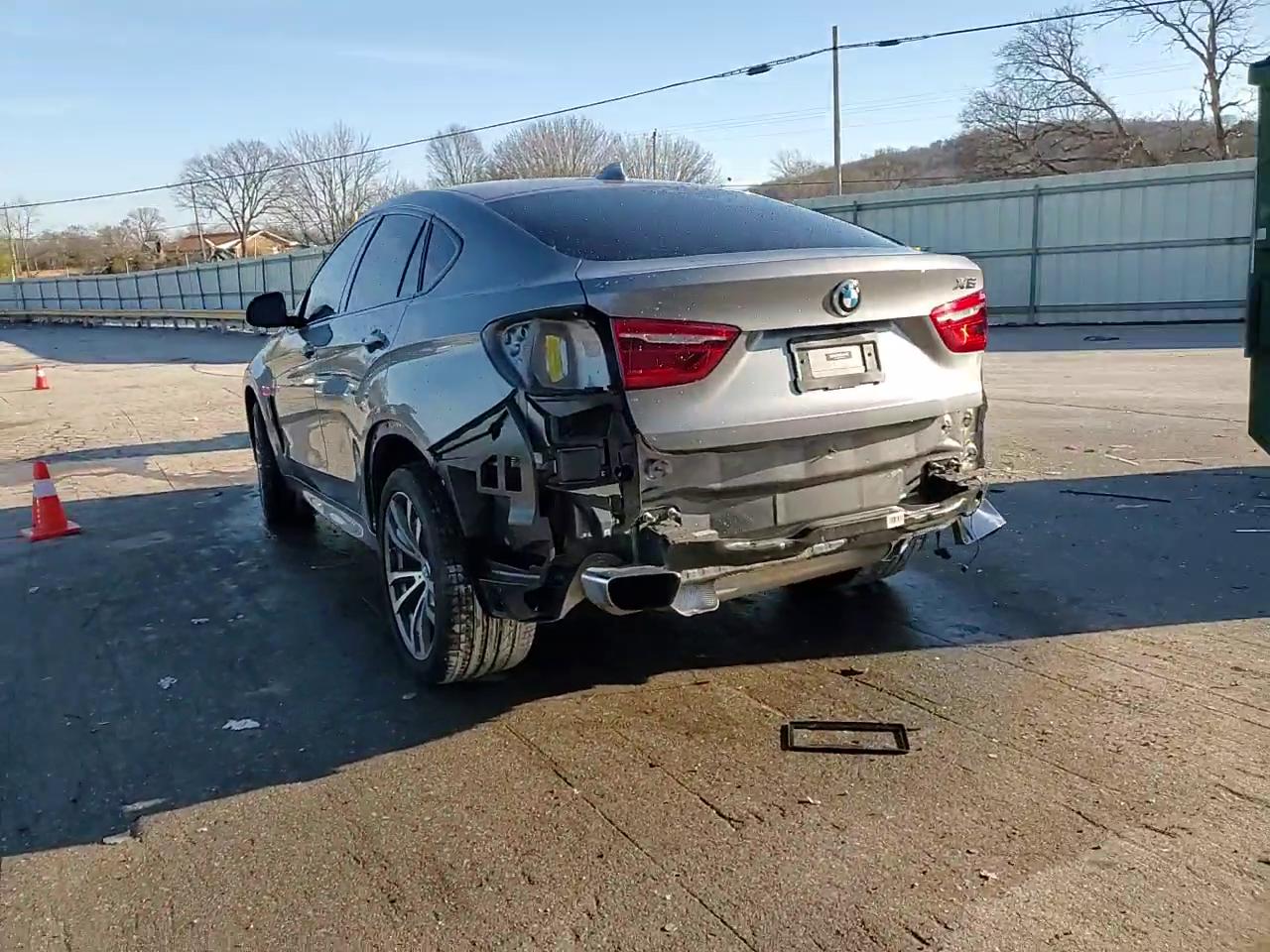 Фото: 5UXKU6C50J0W39048