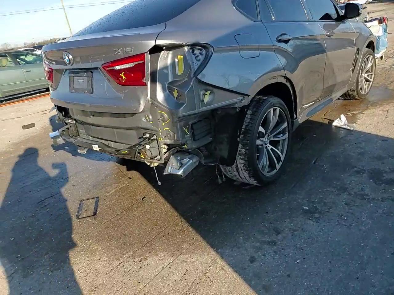 Фото: 5UXKU6C50J0W39048