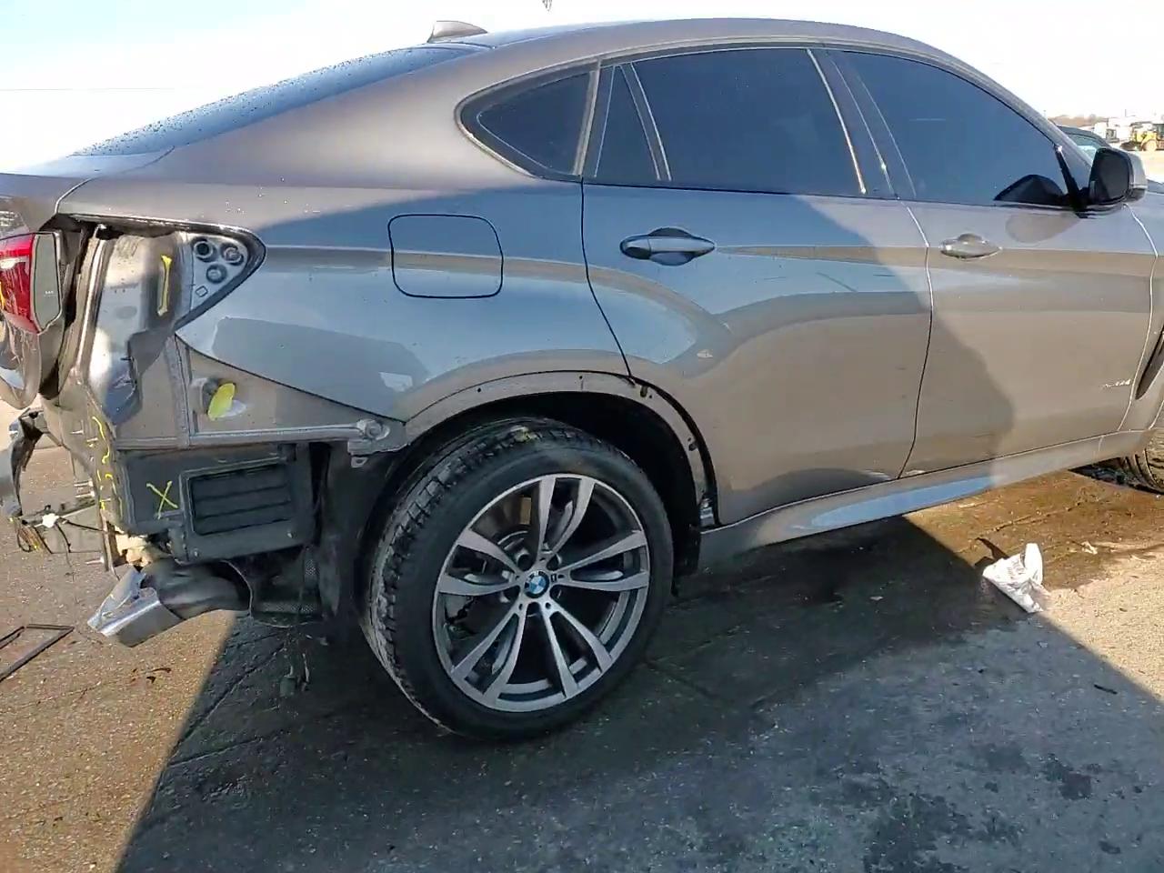 Фото: 5UXKU6C50J0W39048