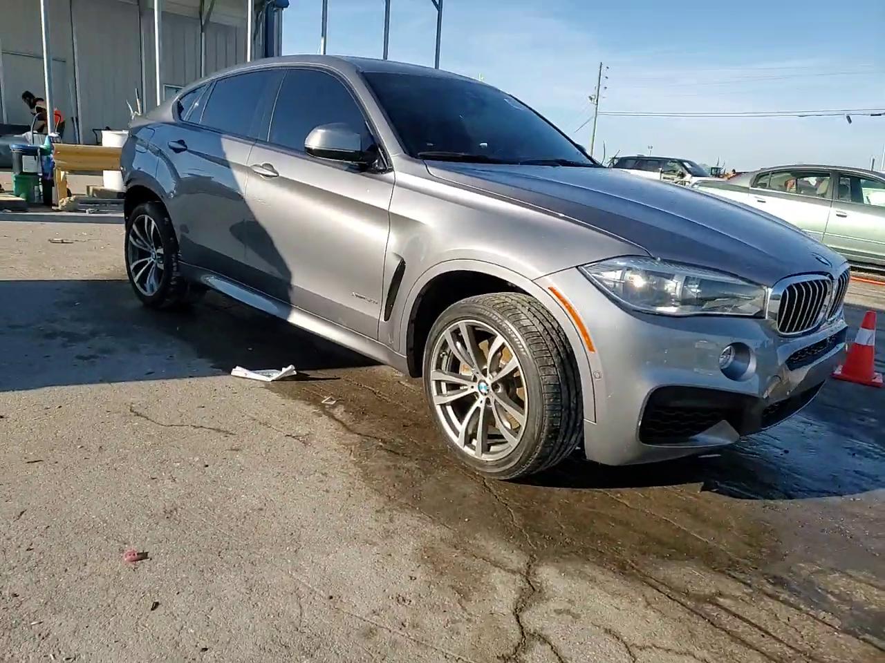 Фото: 5UXKU6C50J0W39048