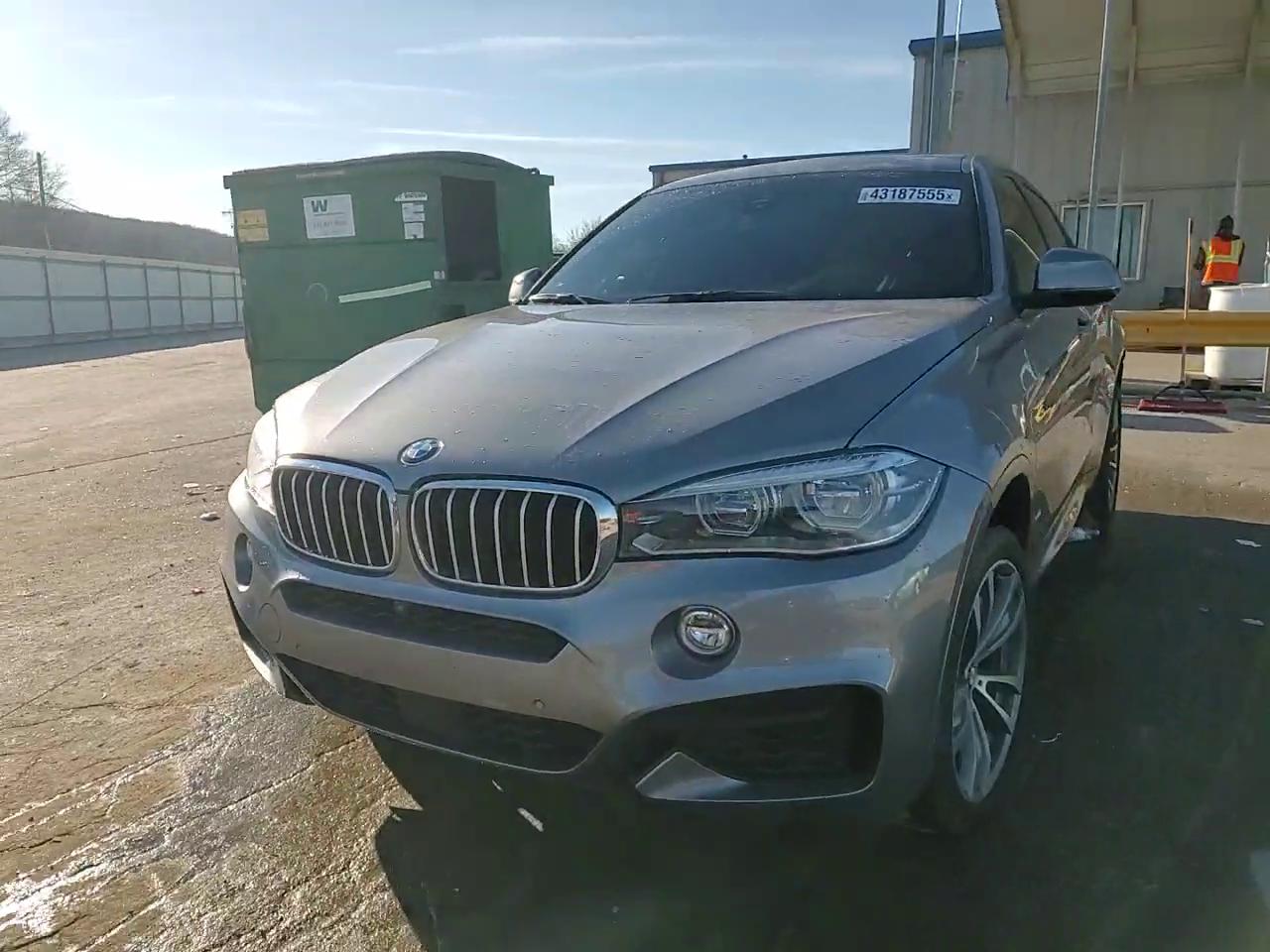 Фото: 5UXKU6C50J0W39048