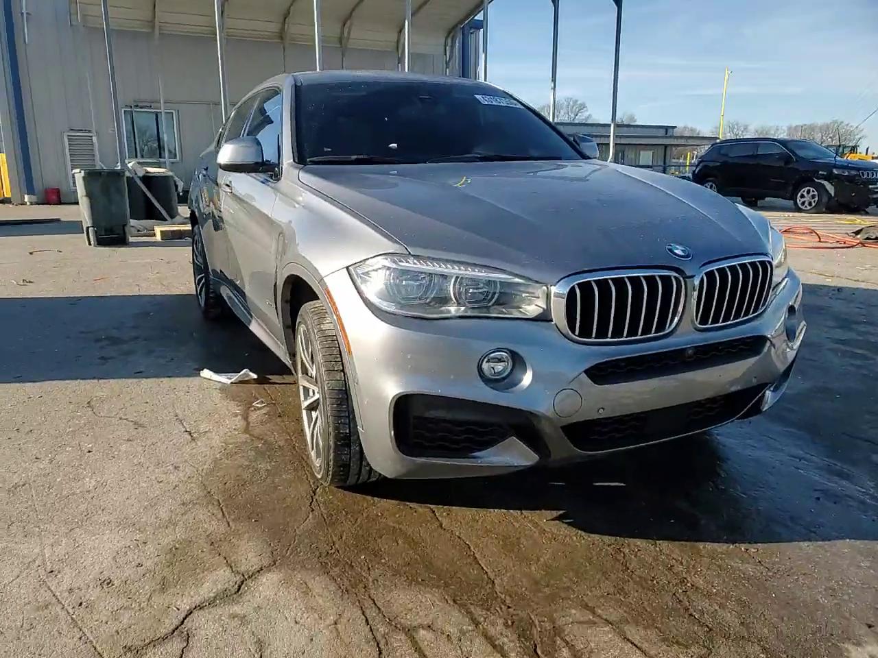 Фото: 5UXKU6C50J0W39048