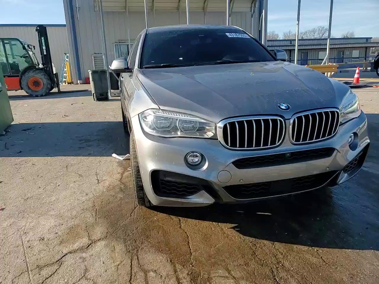 Фото: 5UXKU6C50J0W39048