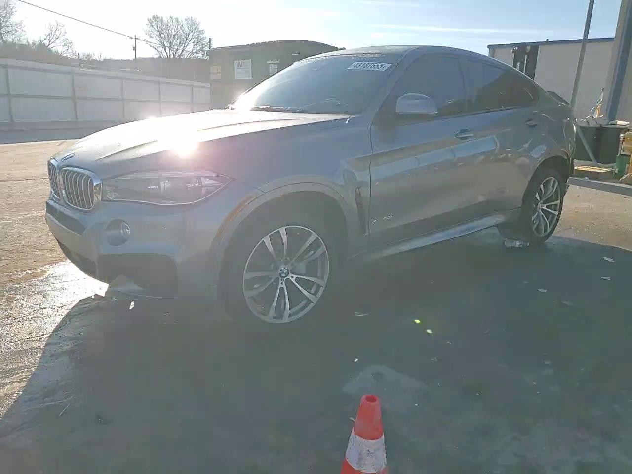 Фото: 5UXKU6C50J0W39048