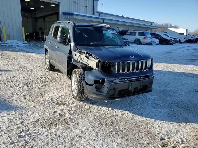 2021 Jeep Renegade - Image 15