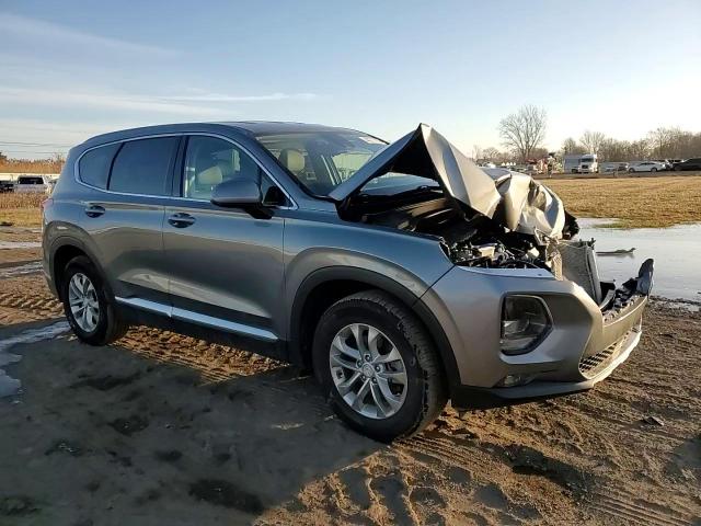 2019 Hyundai Santa Fe - Image 12