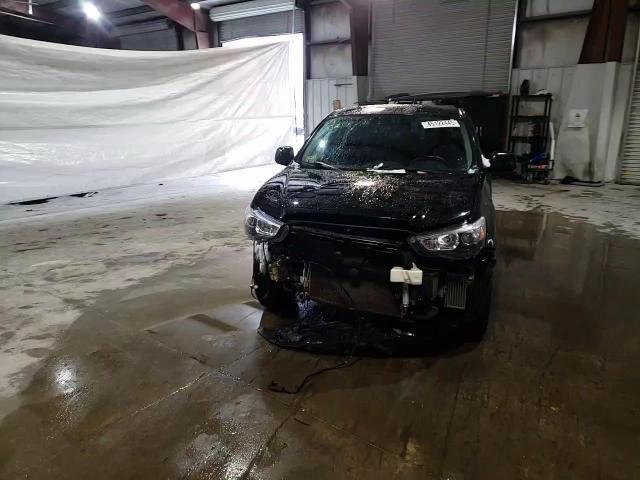 2014 Mitsubishi Outlander - Image 11