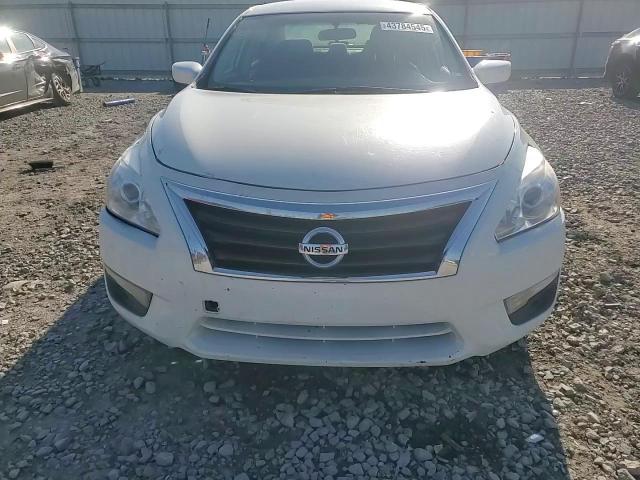 2015 Nissan Altima - Image 11
