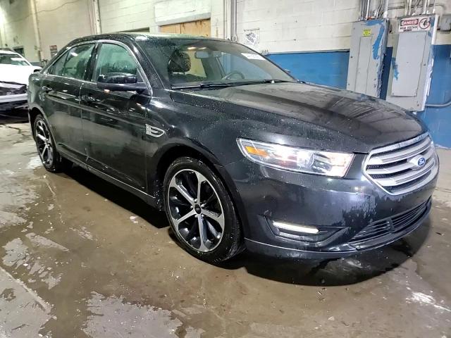 2015 Ford Taurus - Image 13