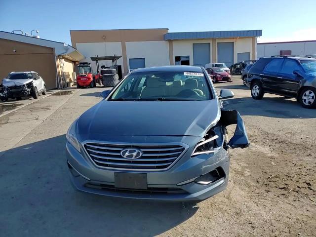 2017 Hyundai Sonata - Image 10
