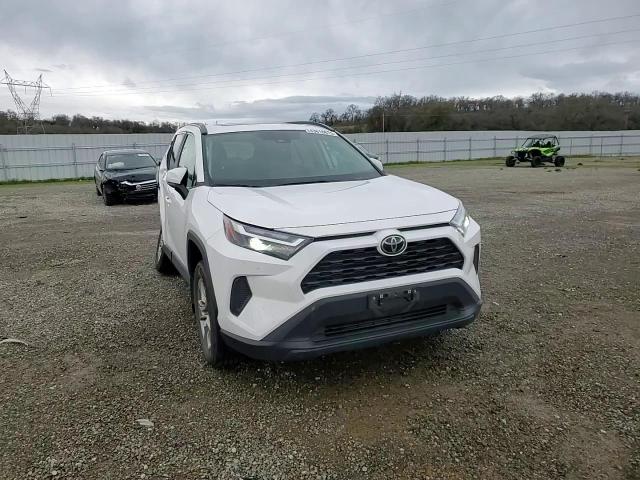2022 Toyota RAV 4 - Image 12