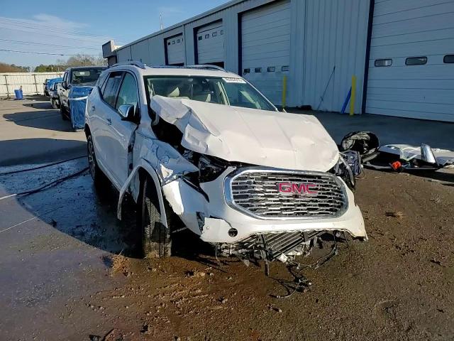 2020 GMC Terrain - Image 15