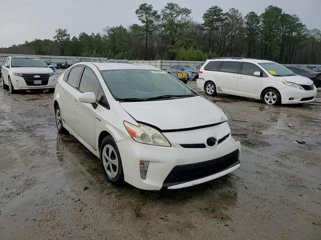 2012 Toyota Prius - Image 11