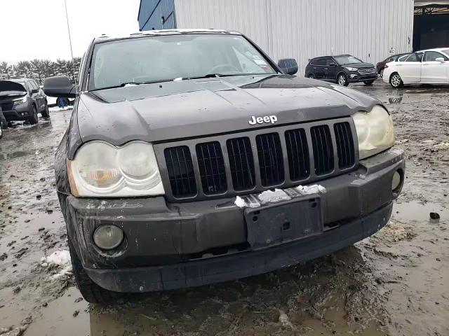 2005 Jeep Grand Cherokee - Image 12
