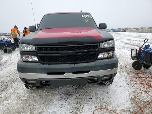 2006 Chevrolet Silverado - Image 11