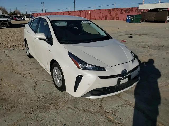 2019 Toyota Prius - Image 11