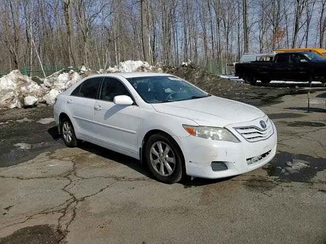 2011 Toyota Camry - Image 11