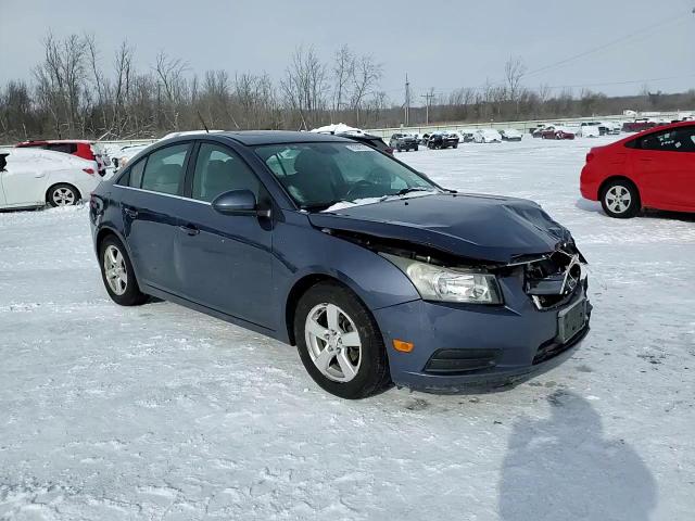 2013 Chevrolet Cruze - Image 13