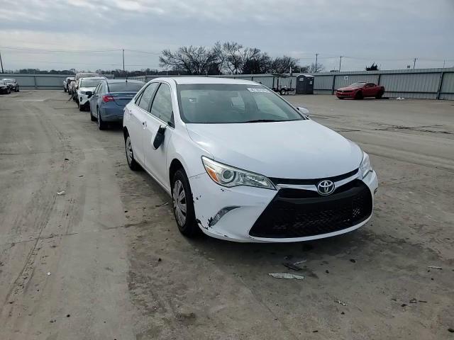 2016 Toyota Camry - Image 11