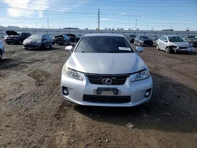 2012 Lexus CT - Image 10