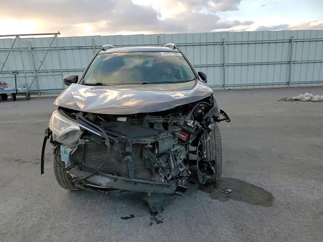 2016 Toyota RAV 4 - Image 12