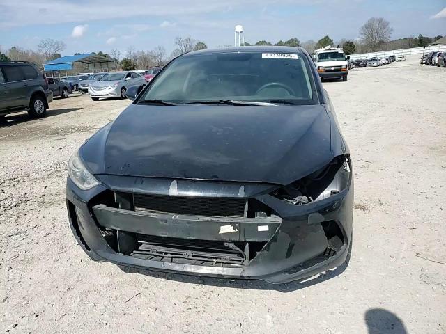 2018 Hyundai Elantra - Image 11