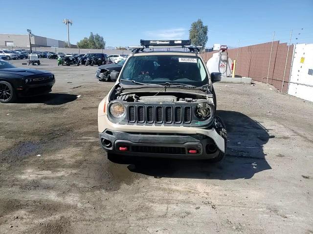 2017 Jeep Renegade - Image 11