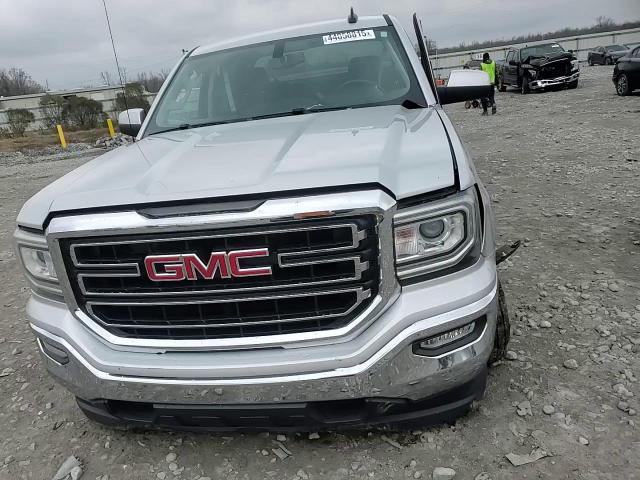 2017 GMC Sierra - Image 10
