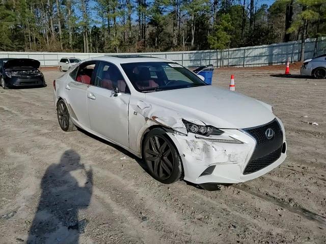 2015 Lexus IS - Image 10