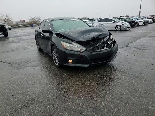 2018 Nissan Altima - Image 11