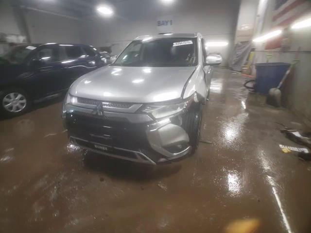 2019 Mitsubishi Outlander - Image 13