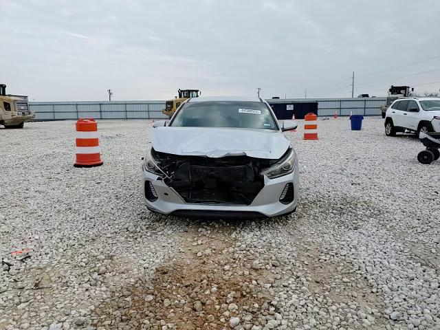 2018 Hyundai Elantra - Image 11