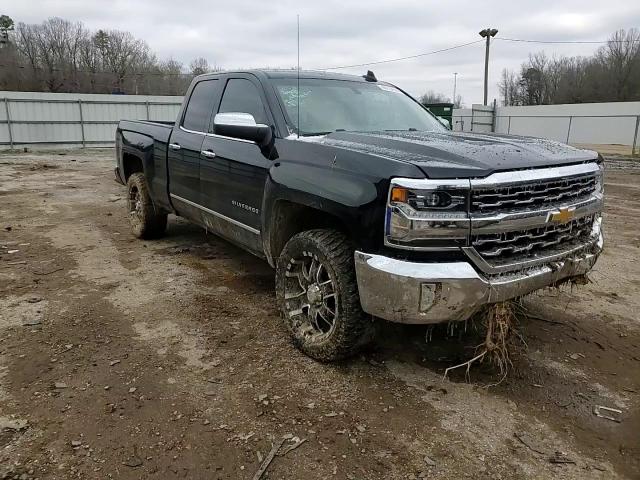 2018 Chevrolet Silverado - Image 11