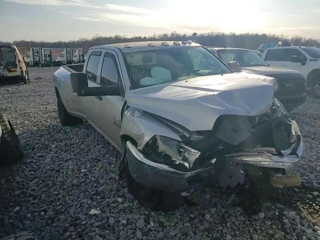 2018 RAM 3500 - Image 11