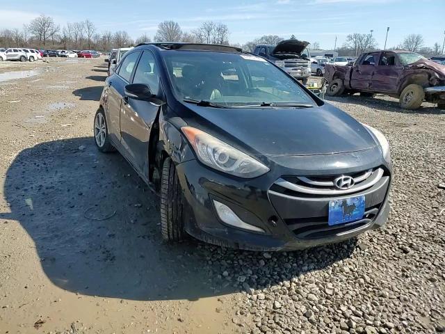 2013 Hyundai Elantra - Image 10