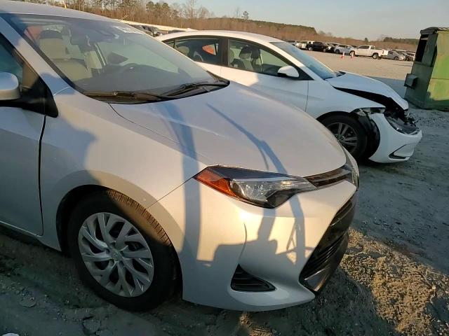 2019 Toyota Corolla - Image 10