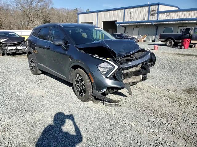 2023 Kia Sportage - Image 11