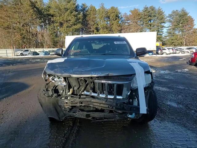 2011 Jeep Grand Cherokee - Image 12