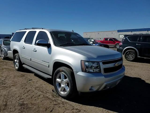 2011 Chevrolet Suburban - Image 11