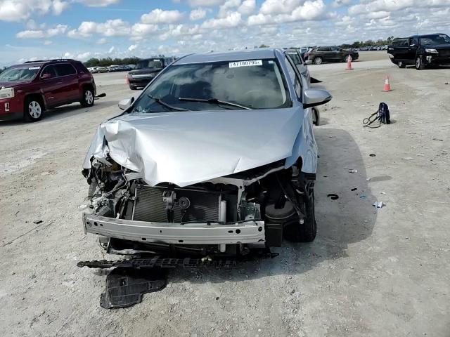 2018 Toyota Corolla - Image 10