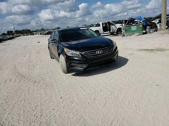2017 Hyundai Sonata - Image 13