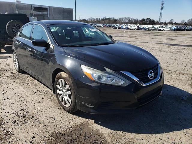 2017 Nissan Altima - Image 11