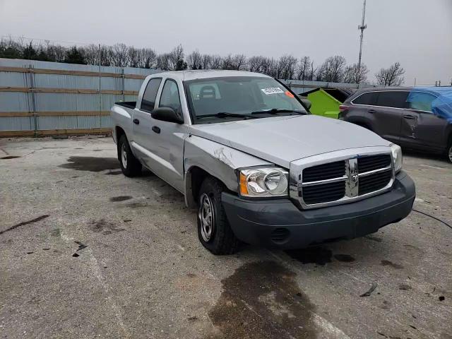 2006 Dodge Dakota - Image 10